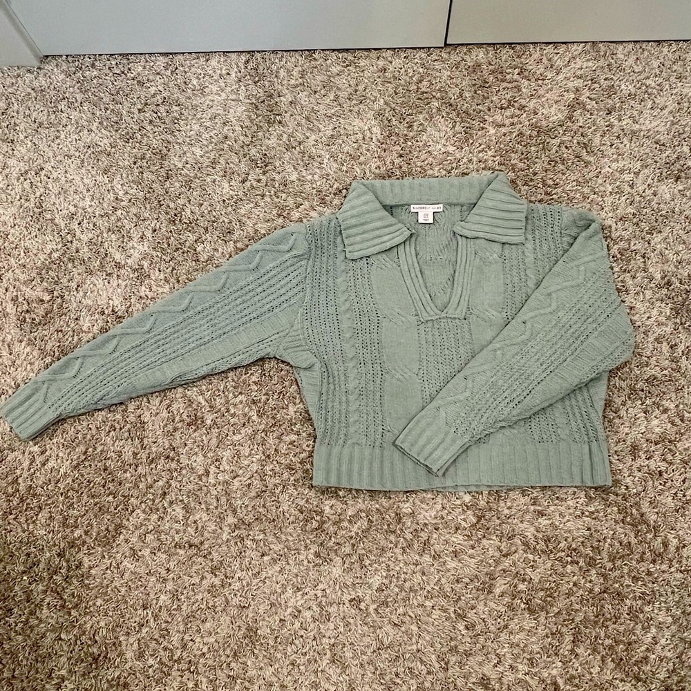 Women’s cropped sweater